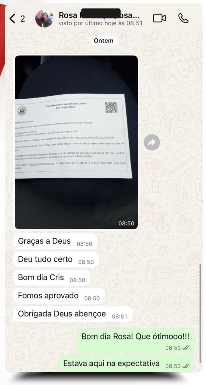 Print de mensagem: Rosa compartilhando aprovação do visto no consulado SP